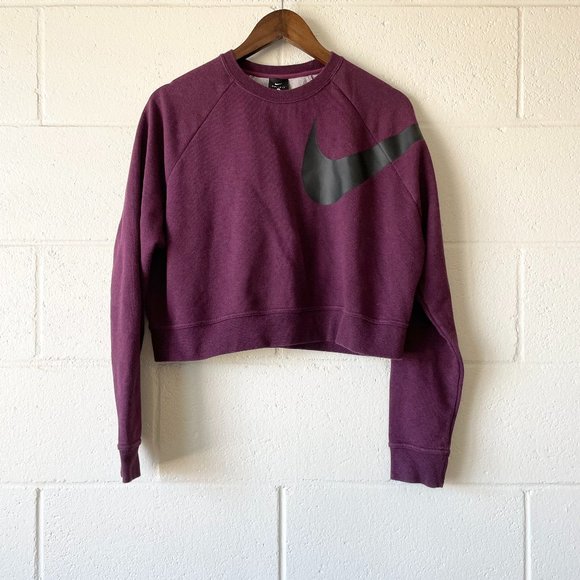 Nike Sweaters - Nike Purple Dri-Fit Long Sleeve Pullover Slightly Cropped Sweater Women's Medium